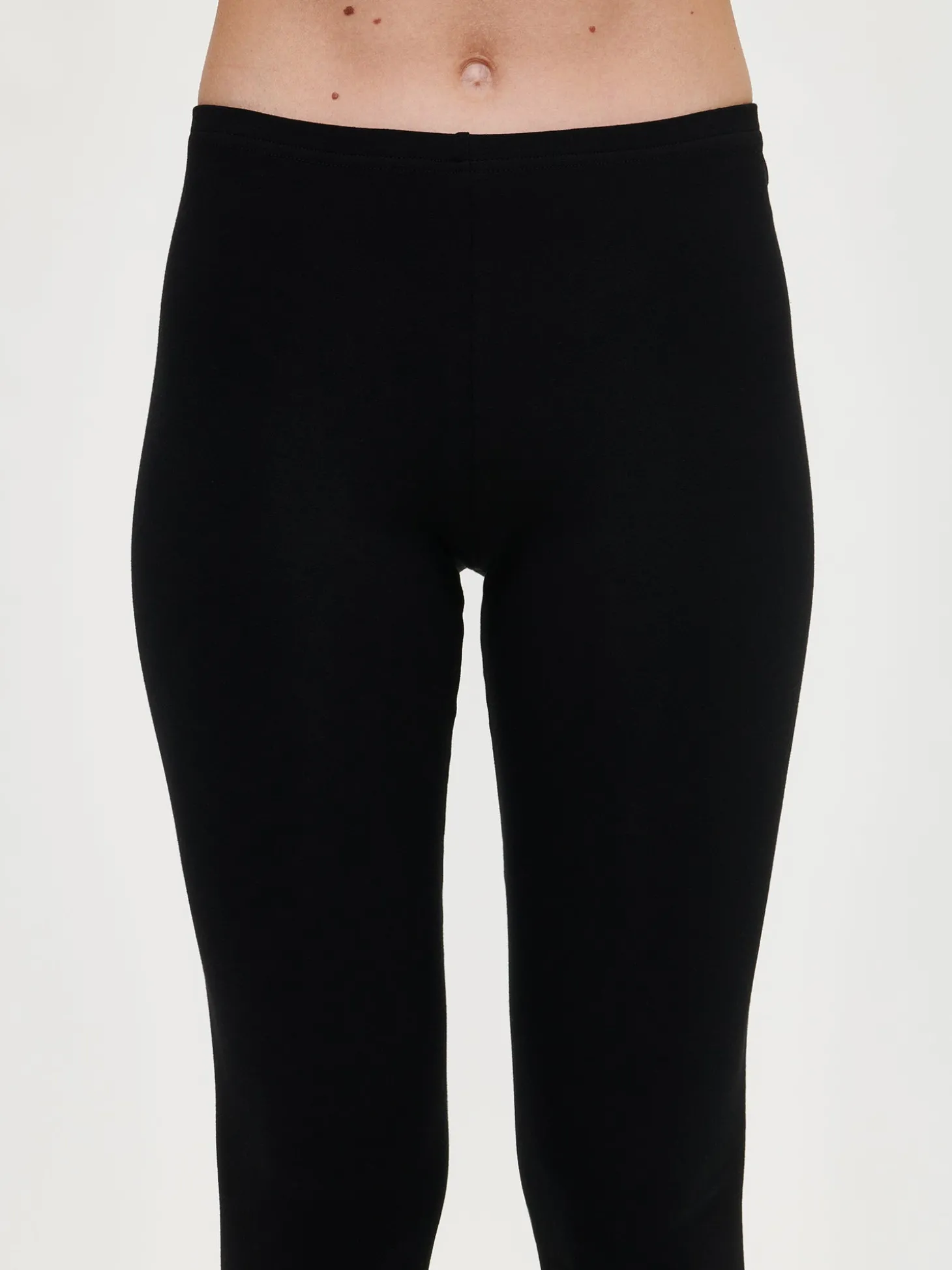 BASIC SOFT leggingsit - musta